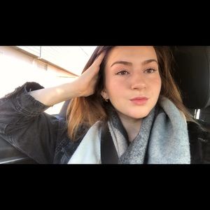 Meet your Posher, Lulia